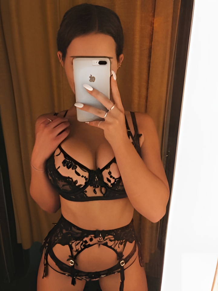 Сабина привлекальеная девушка из Истры цена от 4000 руб