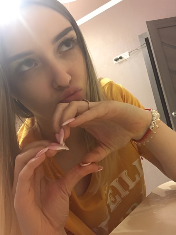 Анечка привлекательная девушка из Истры цена от 2000 руб