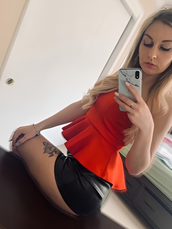 Дарья привлекательная девушка из Истры цена от 3000 руб