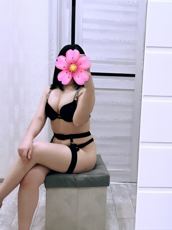 Дина привлекательная девушка из Истры цена от 3000 руб