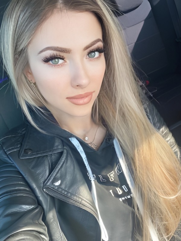 Елена привлекательная девушка из Истры цена от 2000 руб