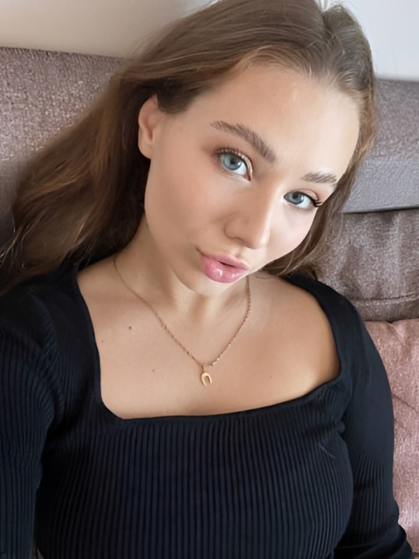 Элина привлекательная девушка из Истры цена от 1500 руб